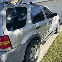 2002 Ford Escape