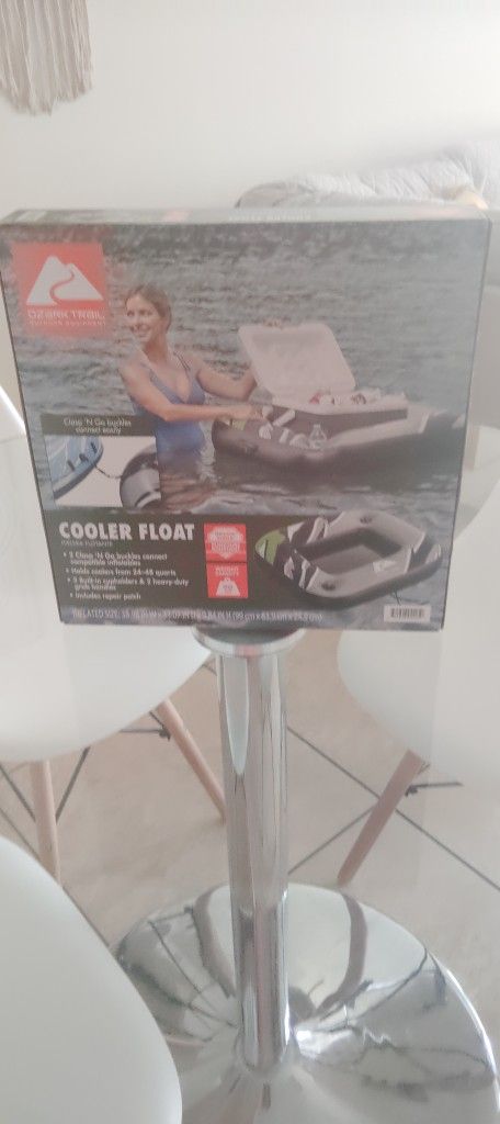 Cooler Float