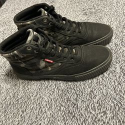 Levi’s Men’s Shoes Size 11