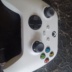 XBOX SERIES X CONTROLLER NEW $50 FINAL PRICE READ DESCRIPTION AND SEE ALL PICTURES