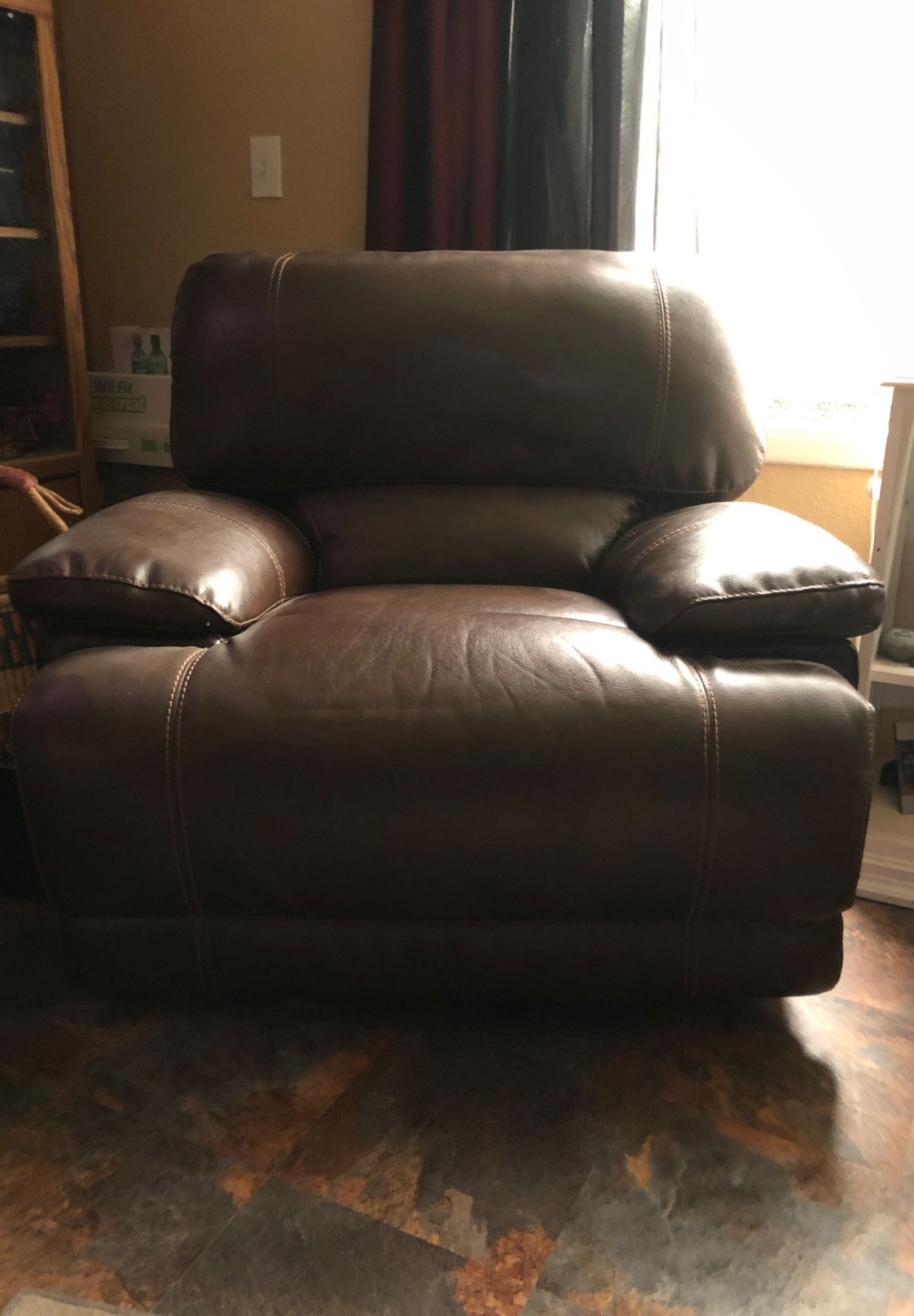 Large Recliner for Sale in Ridgefield, WA OfferUp