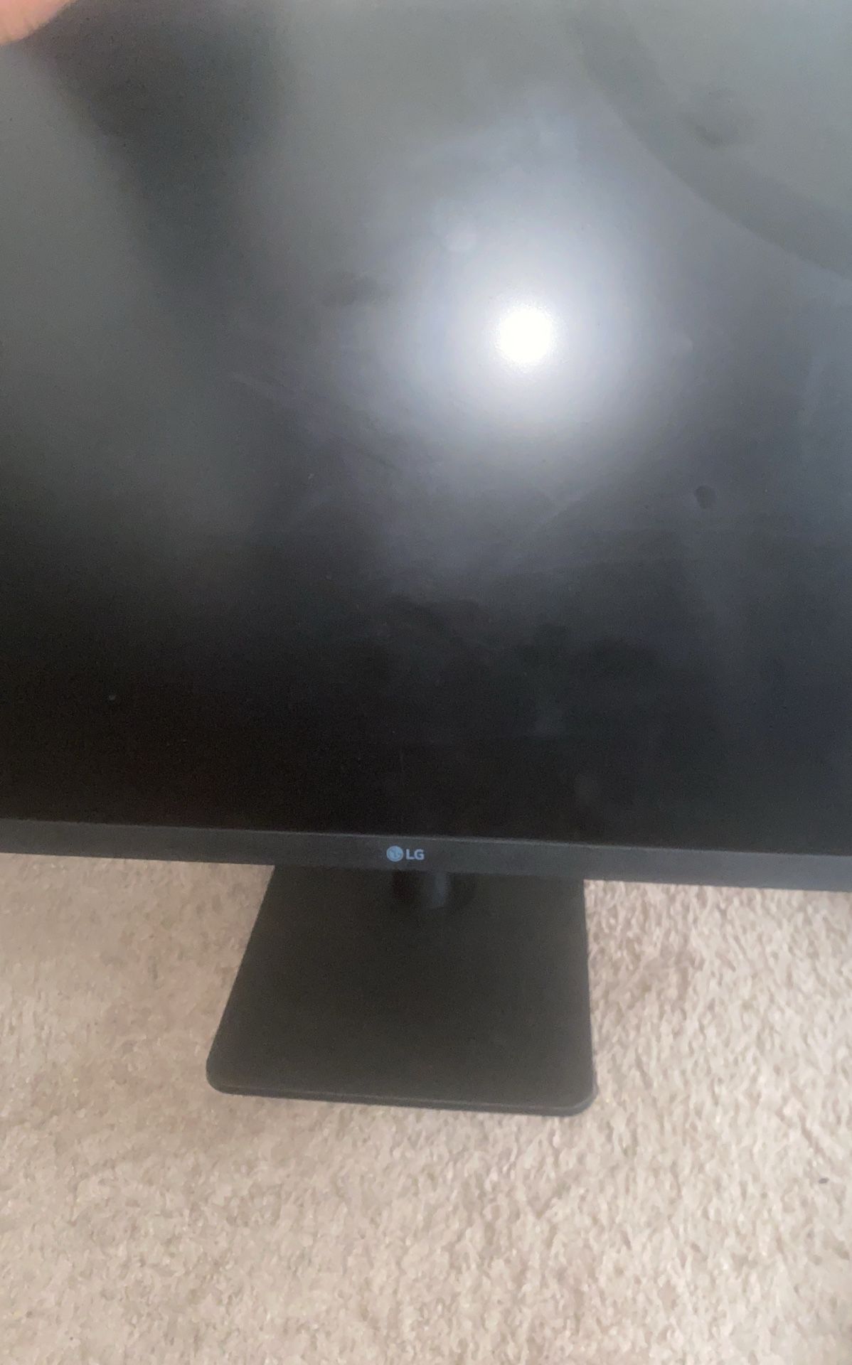 24 Inch Lg Monitor I Will Negotiate Price