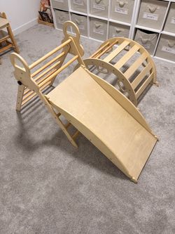 Pikler Triangle Climbing Set with Ramp