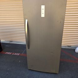 Frigidayre Freezer 20 Cuft 