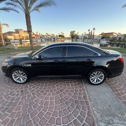 2013 Ford Taurus
