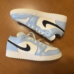 Jordan 1 Low Ice Blue - 7Y/8.5W
