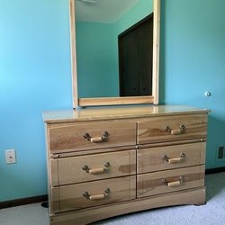 Bed/Dresser 