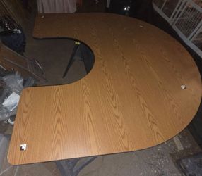 height adjustable horseshoe shaped Gaming and Activity Table