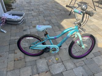 Girls Schwinn 20” Bike