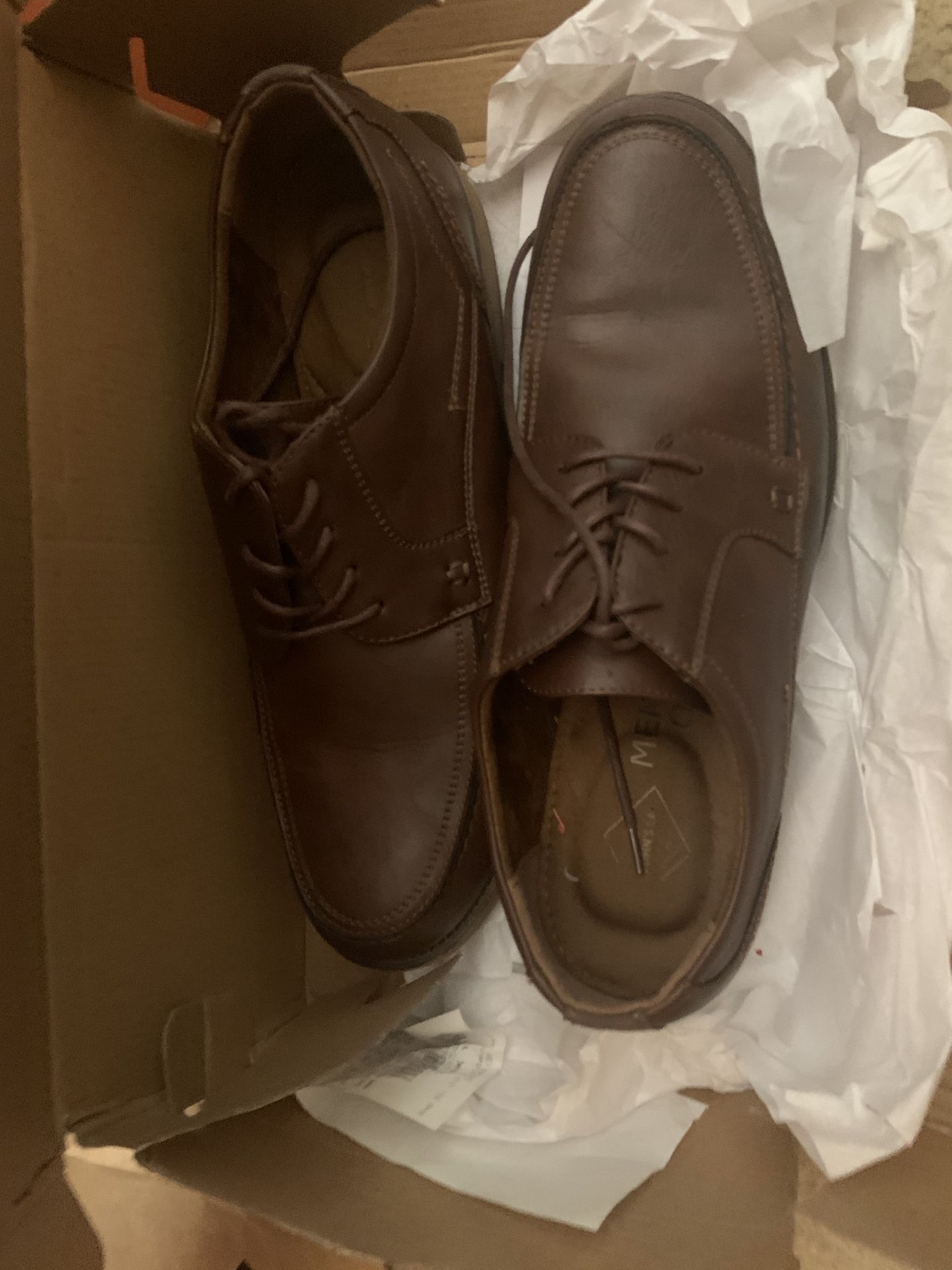 St John’s Bay Memory Foam Size 9.5 Brown Dress Shoes