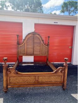 Queen size Tommy Bahama Bedroom Set (deliver available )