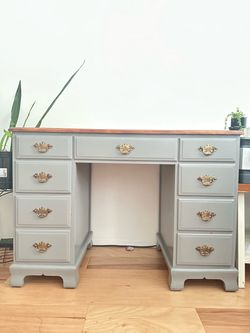 Vintage wooden desk Temple Stuart