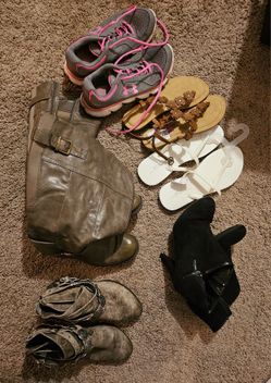 6 Pairs Of Women's Shoes Size 5.5-6