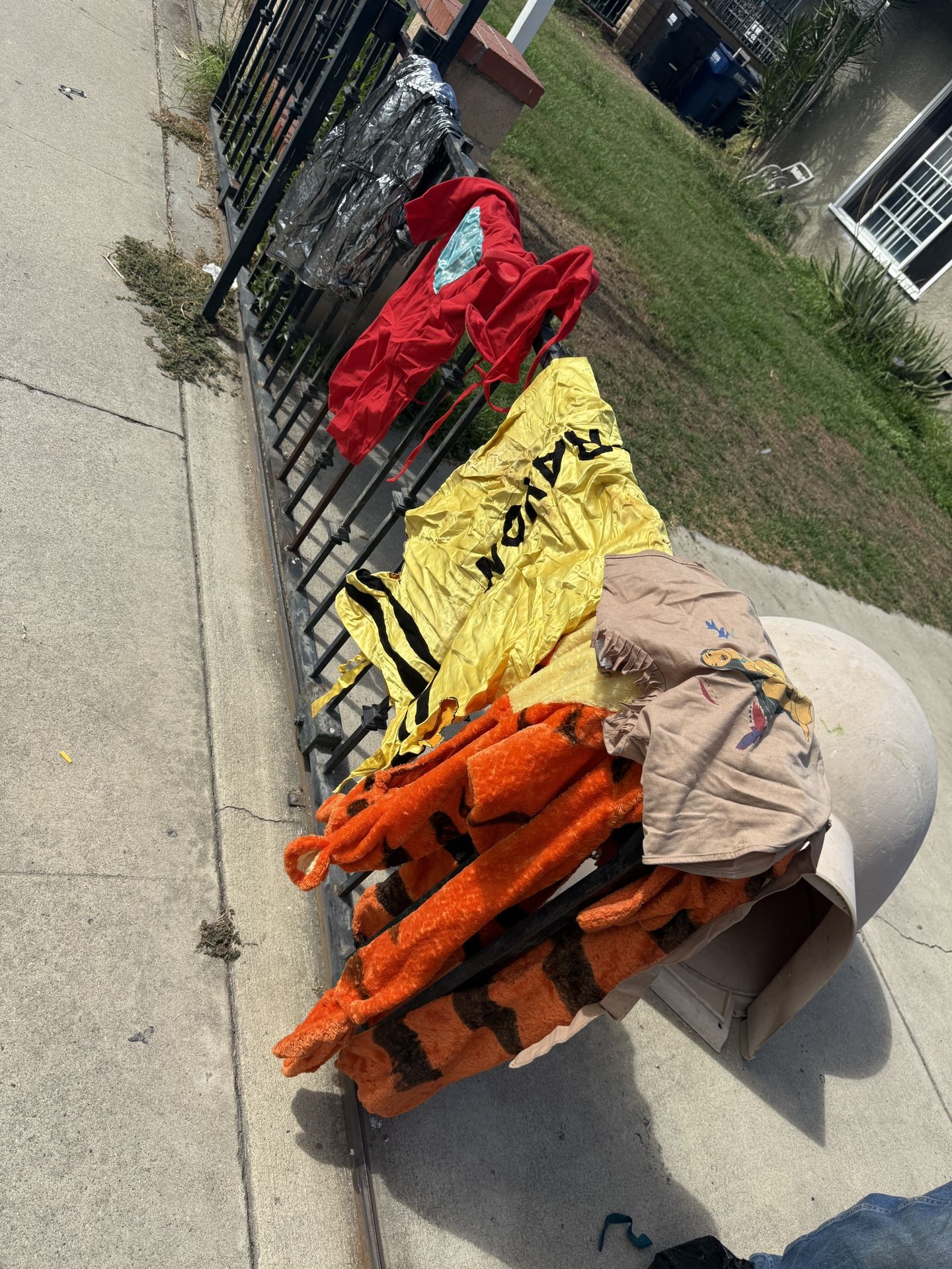 Free stuff moving