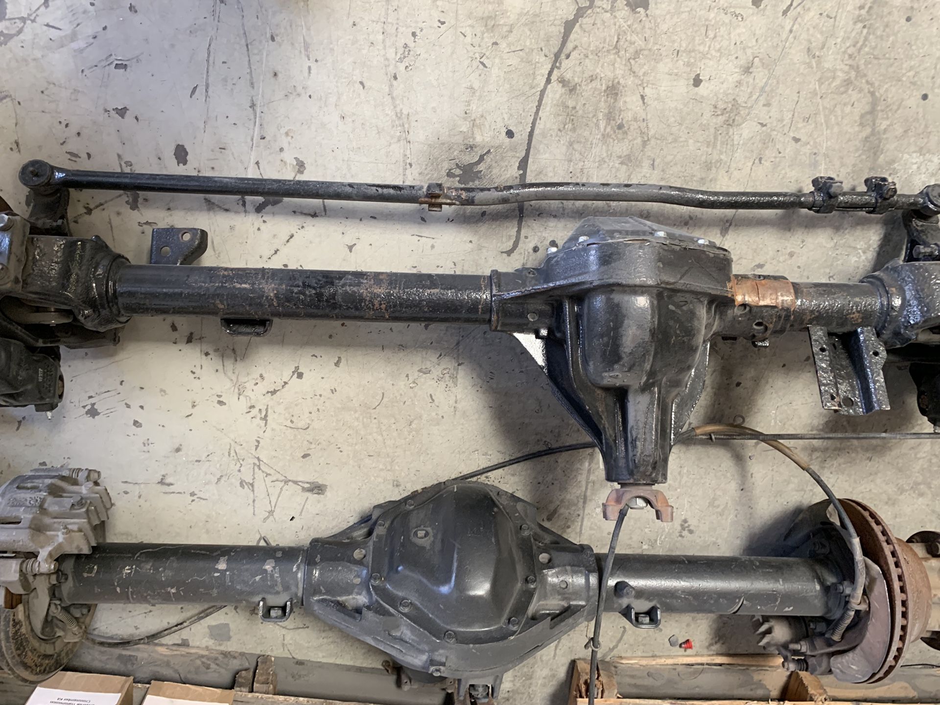 Dana 80 Dually Rear Axle with 410 gears, limited Slip, and Disc Brakes