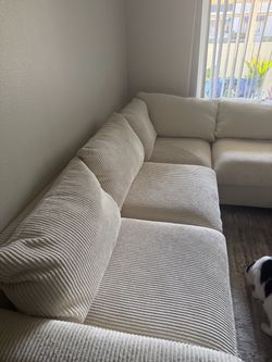 Ivory/Cream Sectional Couch w/ Ottoman Good Condition