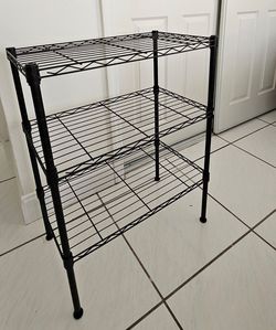 3-tier metal wire shelving unit. Perfect Condition.