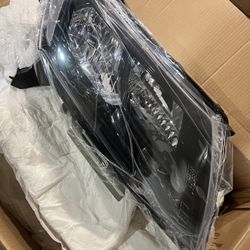 Nissan Pathfinder Headlights