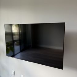 samsung qled 49” 4k smart tv (q70r) – wall mounted