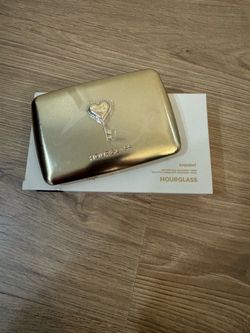 Hourglass Ambient Lighting Edit Palette – Hope ✨
