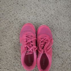 Nike Women Shoe Size 7