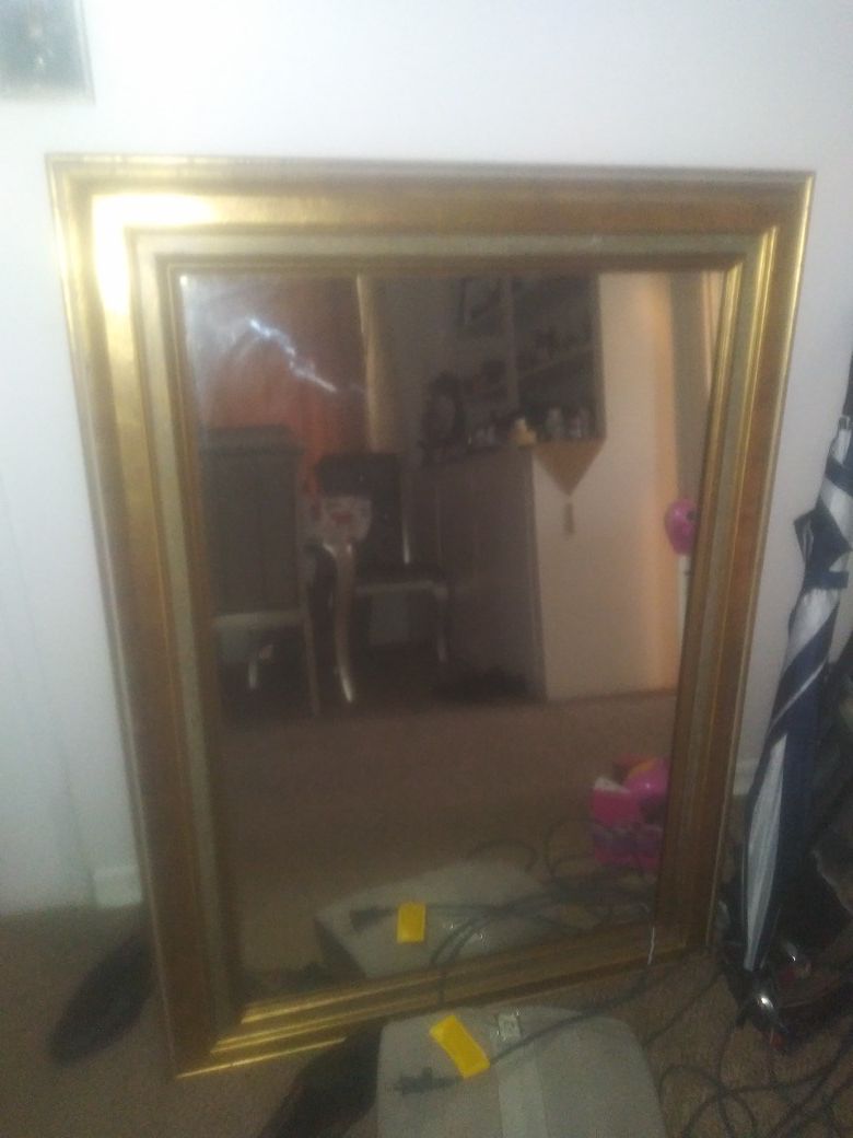 Vintage Carolina Mirror Co Gold Mirror