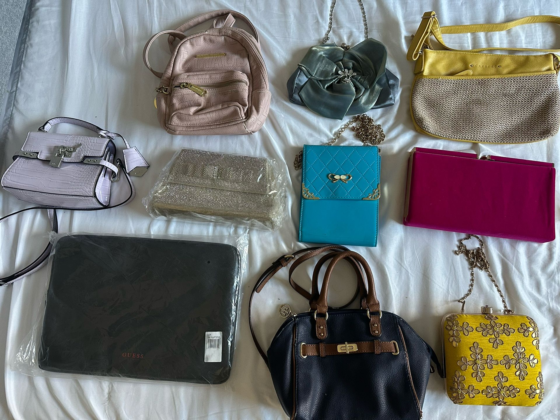 New and used handbagsttt, clutch, satchel, tote bag mostly $10 each