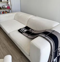 Sofa Italian Beige Iinen. Price Including Delivery 