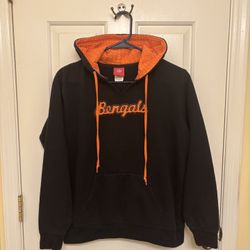 Cincinnati Bengals Woman’s NFL Black And Orange Stitched Logo Hoodie Sweatshirt 