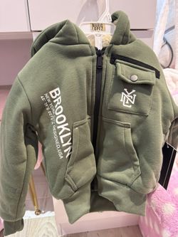 Boy Sweaters 4T New