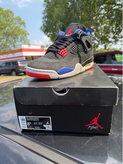 Retro 4’s ‘Rare Air-White Lettering’