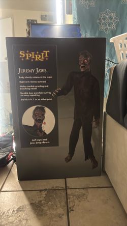 6 Foot Tall Jeremy Jaws