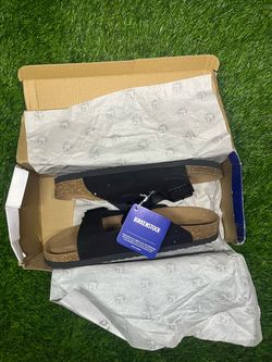 Black sandals