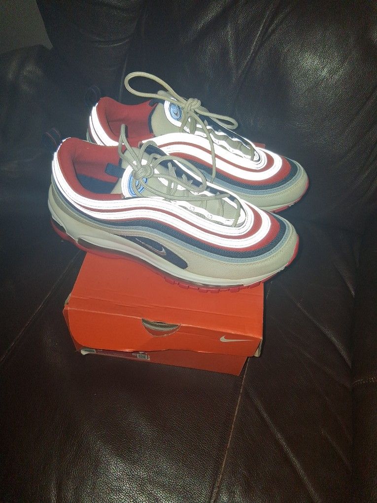 NIKE Air Max 97 Size 9