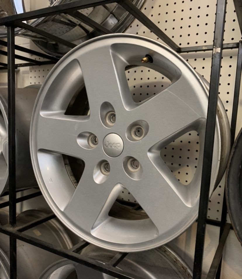 17 inch jeep rims...i have 5 of them..I WILL PAINT THEM FOR AN XTRA $100...$227 for rims as is....AREA 227—-4690 e 29th st