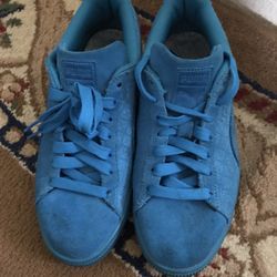 Size 5.5 Puma Teal Shoes!