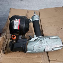 Hitchi 3"coil Nailer