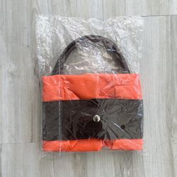 Guang Tong Large Zippered Tote Bag 