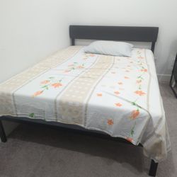 Bed And Mattress 