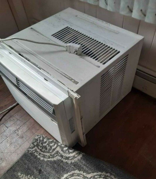 Black+Decker Portable Air Conditioner for Sale in Brooklyn, NY - OfferUp