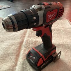 Milwaukee M18  1/2” Drill/Driver with 1.5Ah Battery
