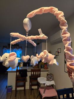 Baby crib mobile