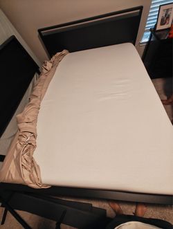 Zinus Green Tea memory foam 10 inch Queen Mattress