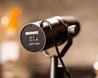 Shure SM7B Dynamic Studio Microphone