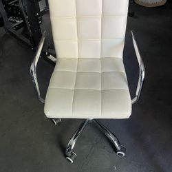 Rolling Chair 