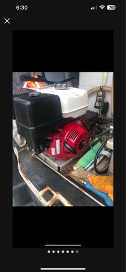 Pressure washer and surface cleaner