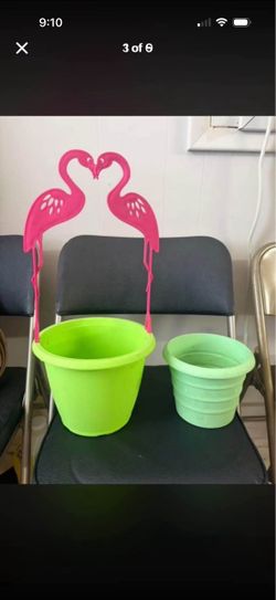 Flamingo Plastic Planter Pot Set
