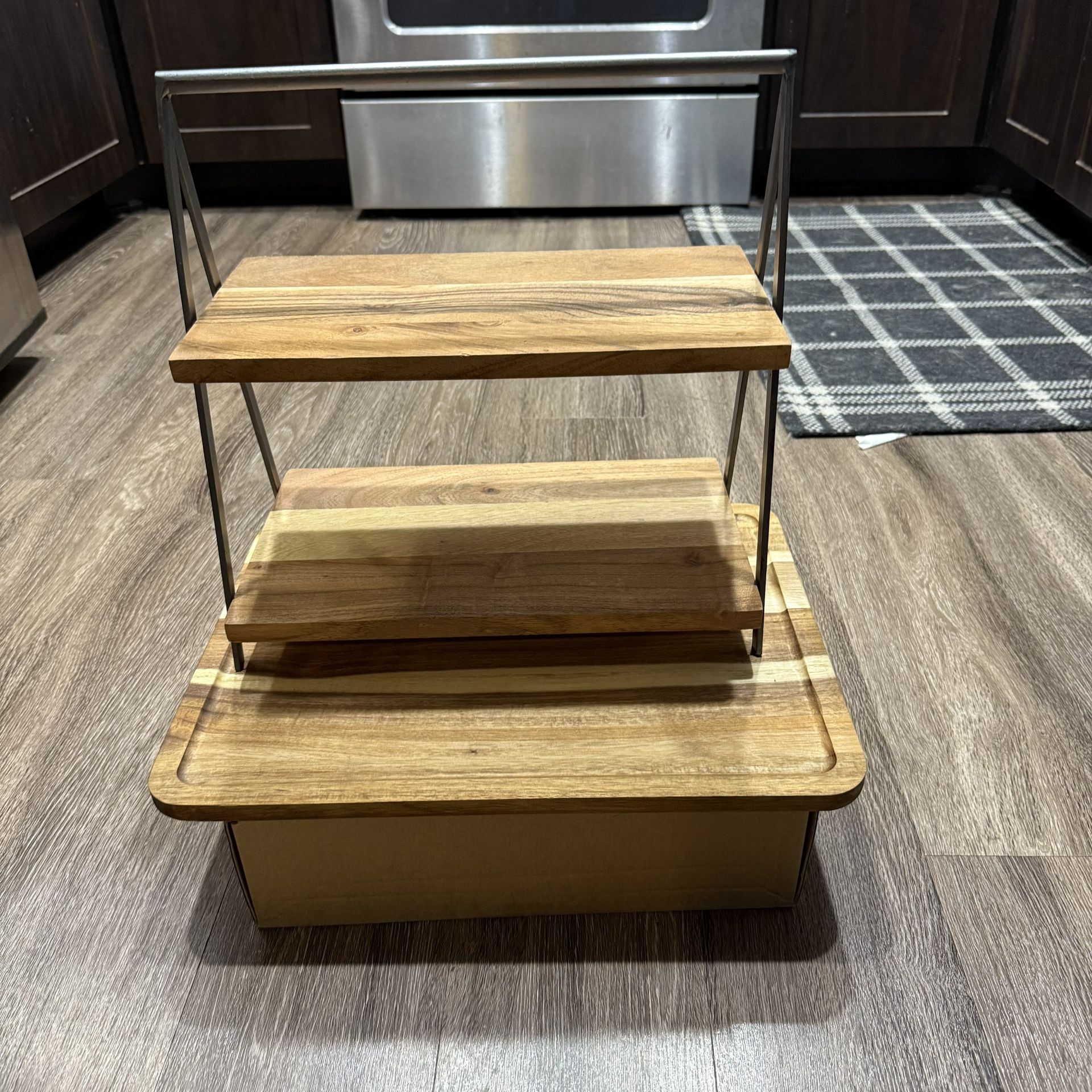 Dessert Stands And Trays - Wooden