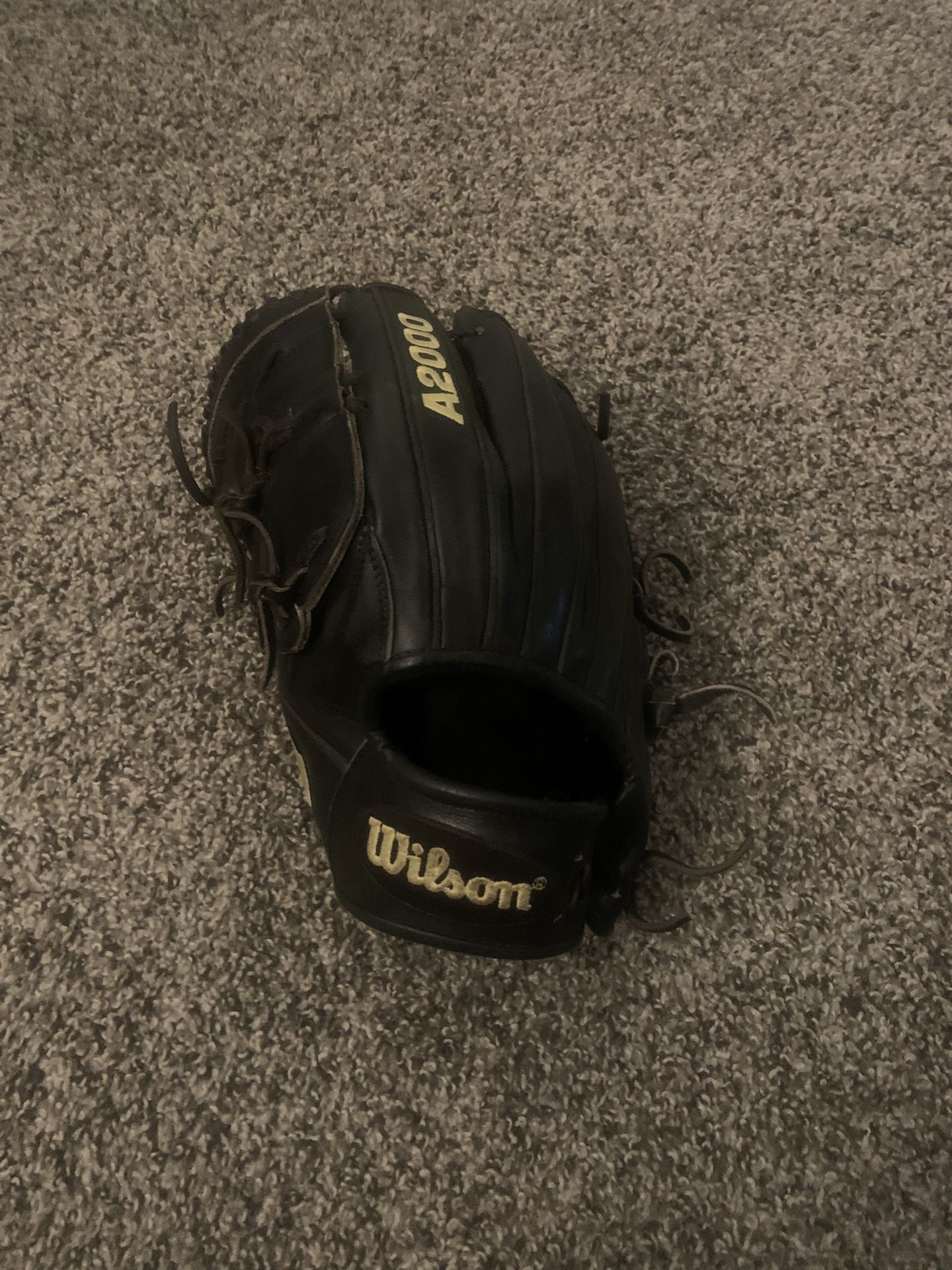 Left Handed Wilson A2000 CK22 Pitchers Glove