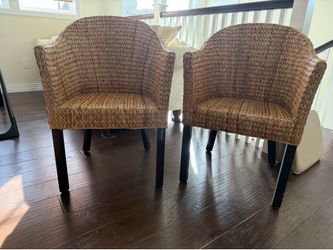 2 Indoor seagrass chairs